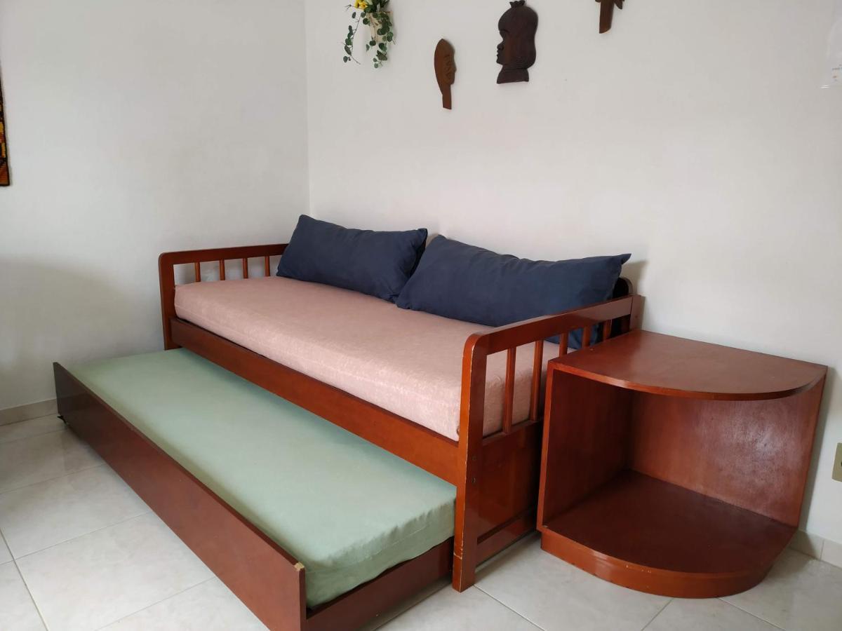 Residencial Praia Bombas Бомбиньяс Экстерьер фото