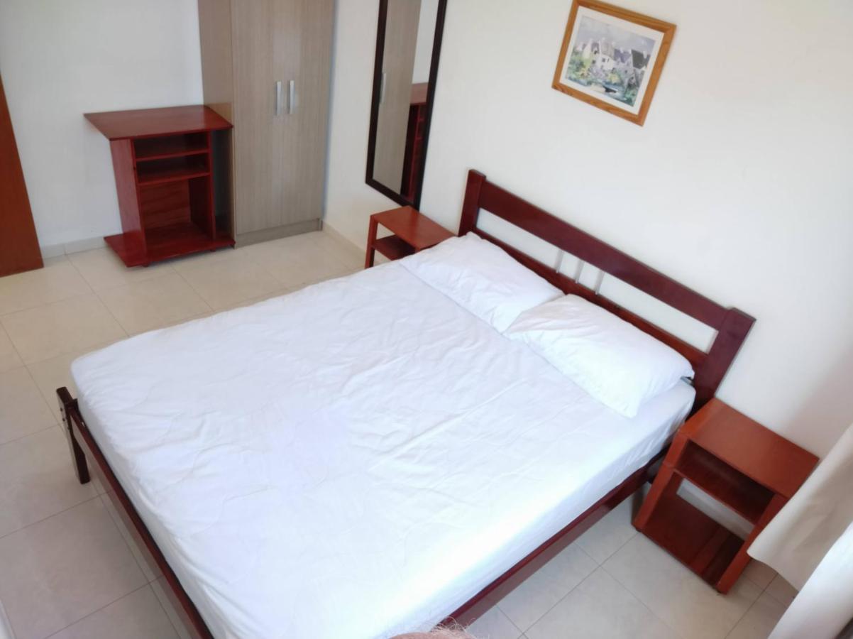 Residencial Praia Bombas Бомбиньяс Экстерьер фото