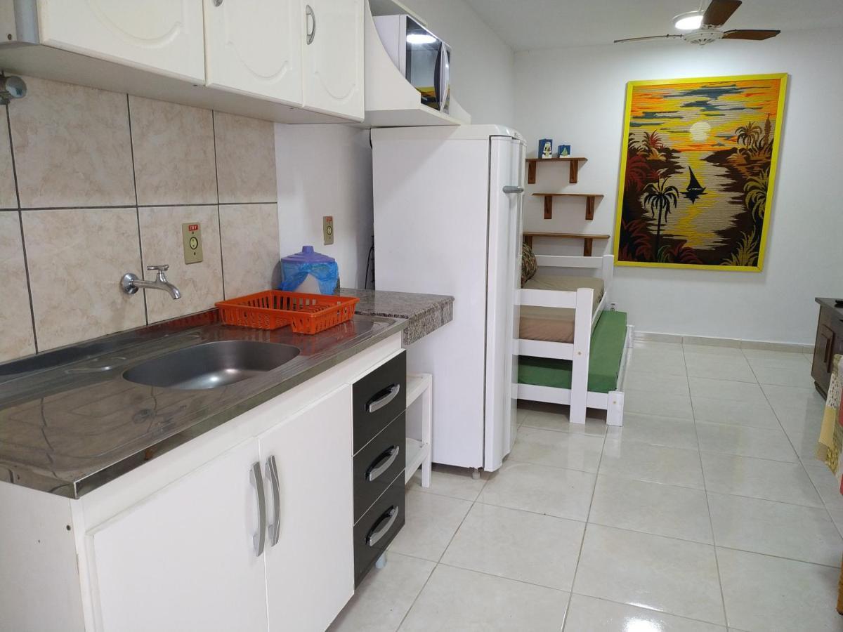 Residencial Praia Bombas Бомбиньяс Экстерьер фото