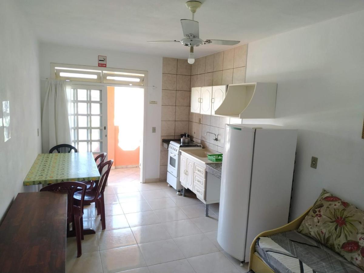Residencial Praia Bombas Бомбиньяс Экстерьер фото