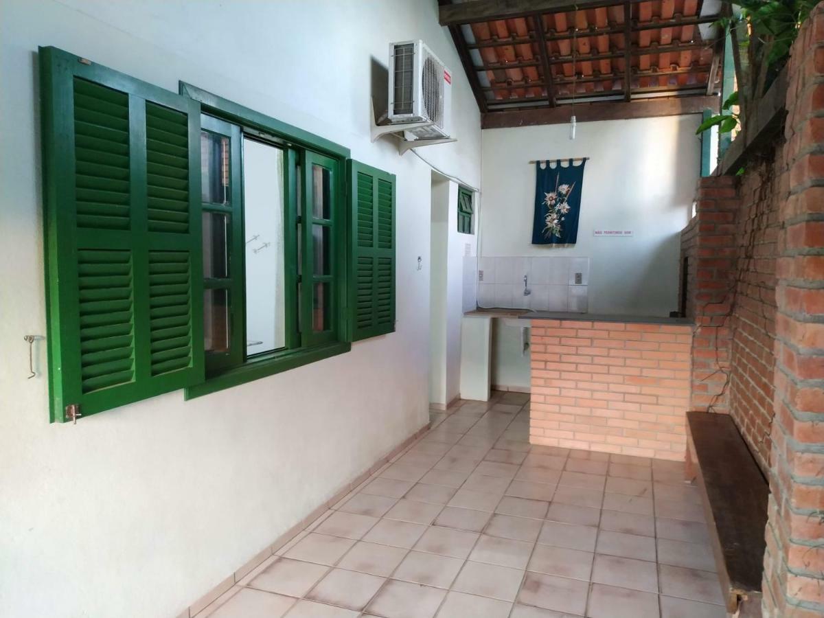 Residencial Praia Bombas Бомбиньяс Экстерьер фото